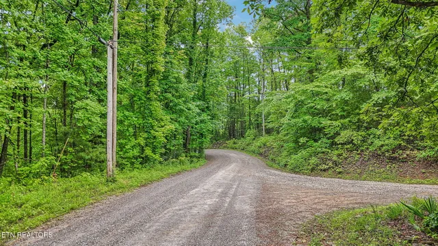 $84,900 | 1852 Oakwood Road, Walland, TN 37886