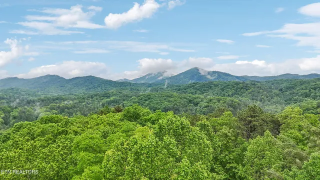 $84,900 | 1852 Oakwood Road, Walland, TN 37886