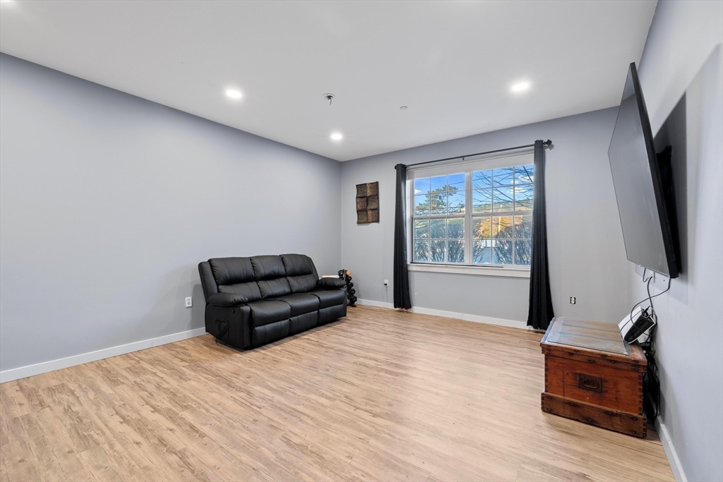 1 Powder Mill Square, Unit 102 Andover, MA 01810 - Photo 6 of 30