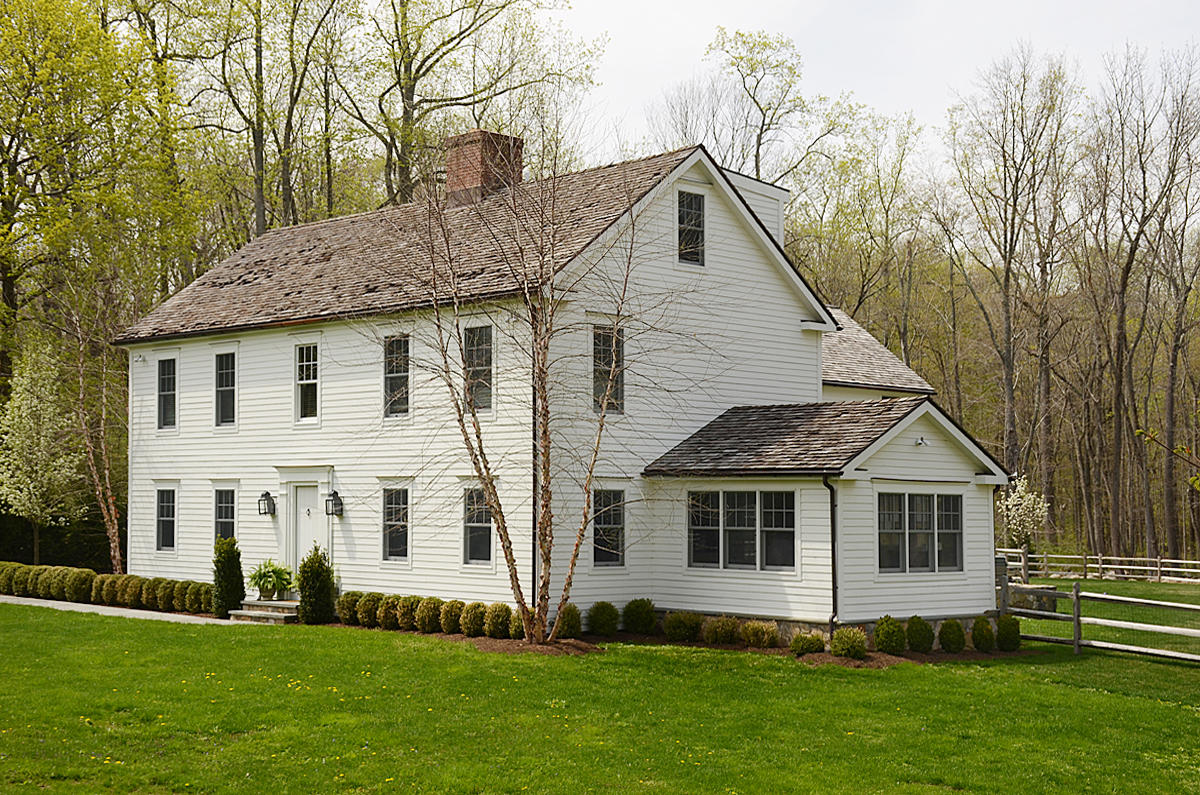 277 Country Club Road New Canaan, CT 06840 - Photo 28 of 29 a view of a house with backyard