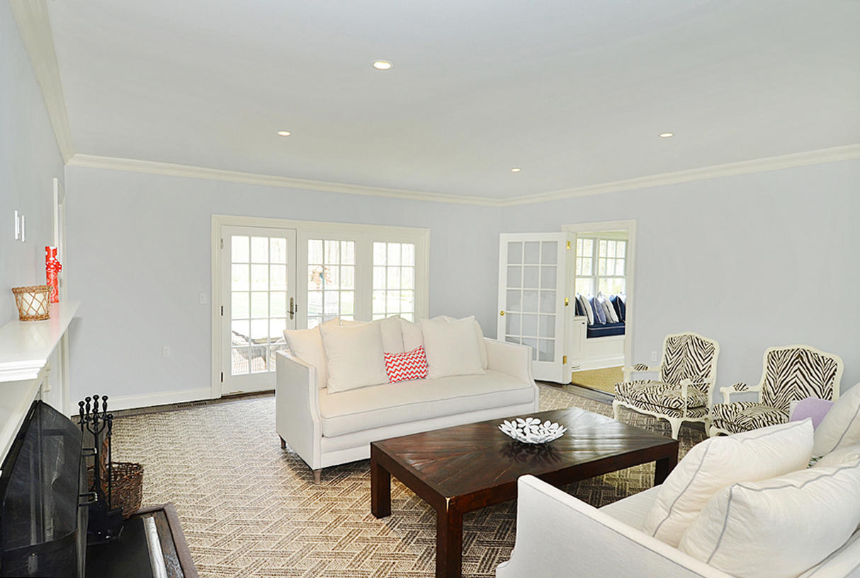 277 Country Club Road New Canaan, CT 06840 - Photo 5 of 29 a living room with furniture and wooden floor