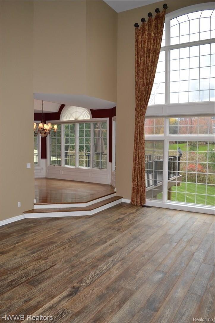 4742 Goodison Pl Drive Rochester, MI 48306 - Photo 8 of 50 08 - Great Room.JPG