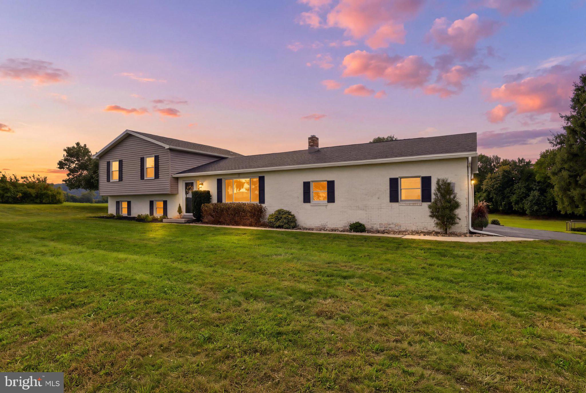 1067 Lewisberry Road Lewisberry, PA 17339 - Photo 7 of 99 Gallery Image 7