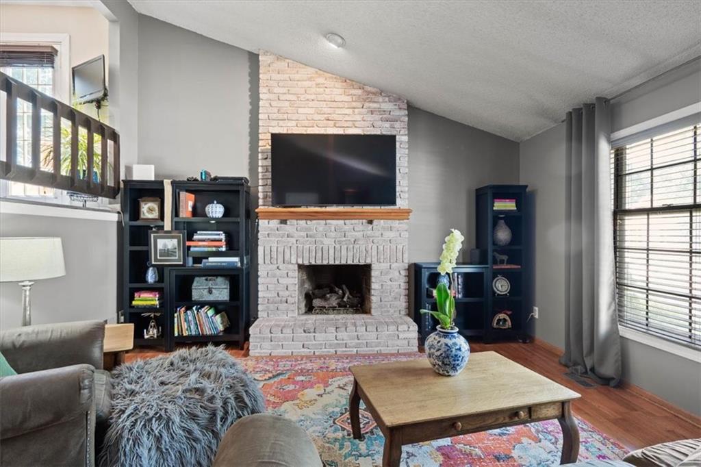 7231 Rene Street Shawnee, KS 66216 - Photo 6 of 27
