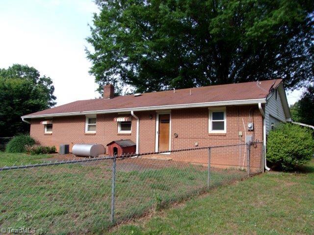 4965 Warner Road Pfafftown, NC 27040 - Photo 9 of 10 Gallery Image 9
