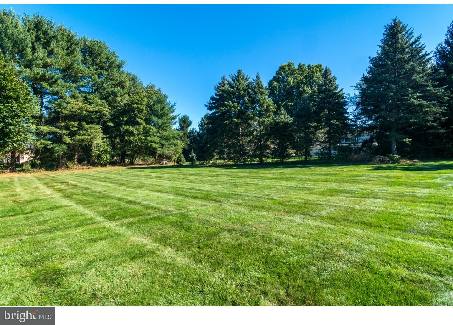427 Pine Run Road Doylestown, PA 18901 - Photo 2 of 24