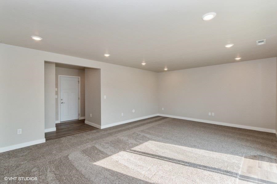 306 Ridgeway Drive Tiffin, IA 52340 - Photo 12 of 33 Gallery Image 12