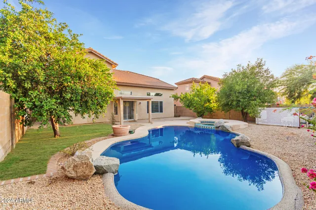 $3,400 | 4522 East Rowel Road, Phoenix, AZ 85050