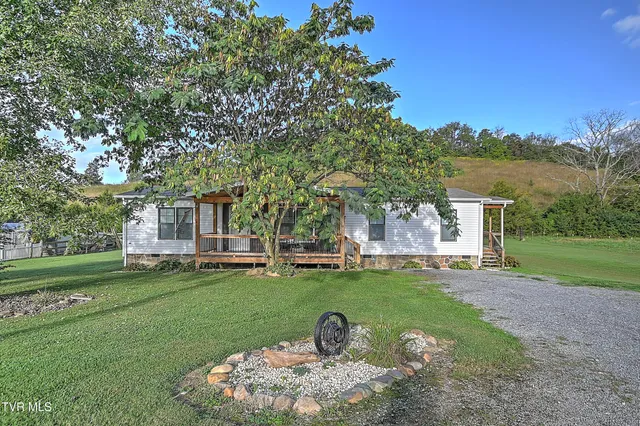 $236,000 | 210 South Chuckey Ruritan Road, Chuckey, TN 37641