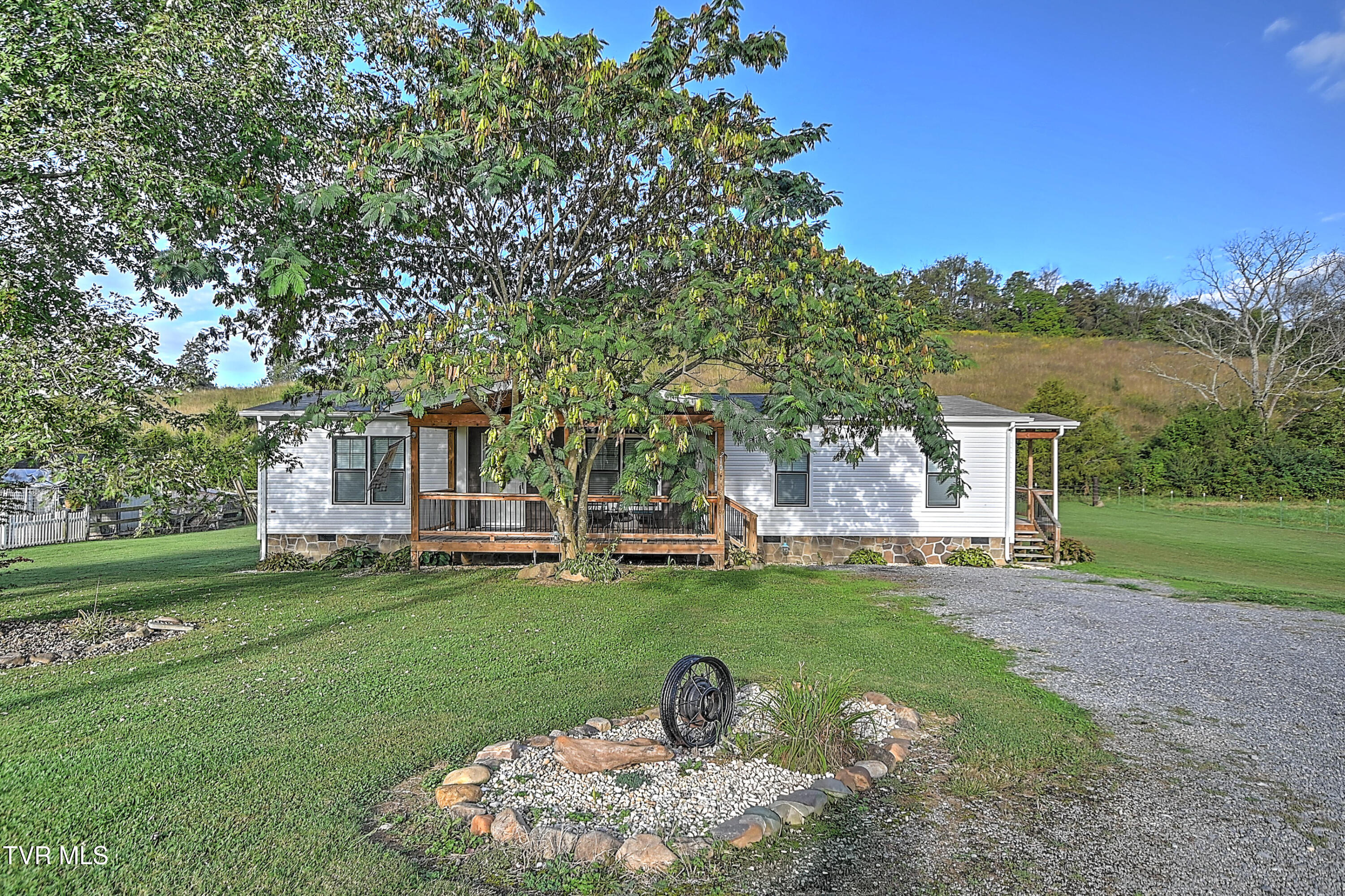 310 S Chuckey Ruritian CG-2