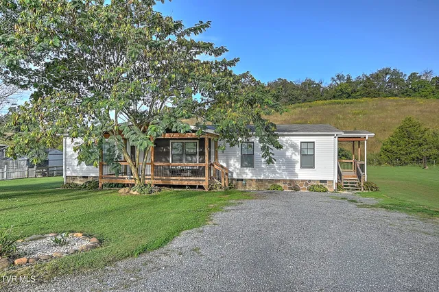 $236,000 | 210 South Chuckey Ruritan Road, Chuckey, TN 37641