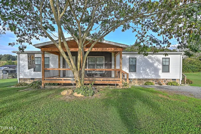 $236,000 | 210 South Chuckey Ruritan Road, Chuckey, TN 37641