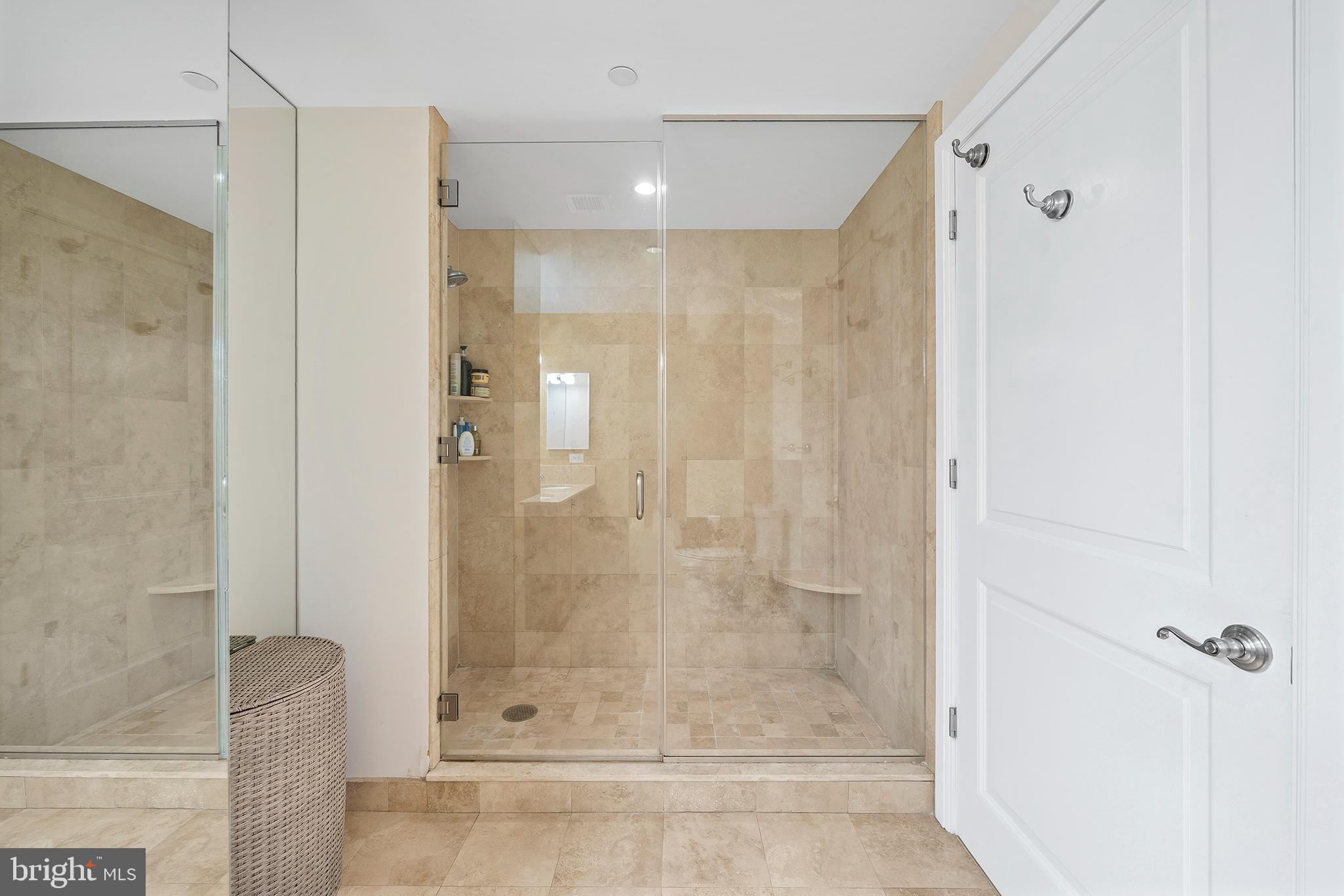 1701 Locust Street, Unit 2002 Philadelphia, PA 19103 - Photo 23 of 31 Gallery Image 23