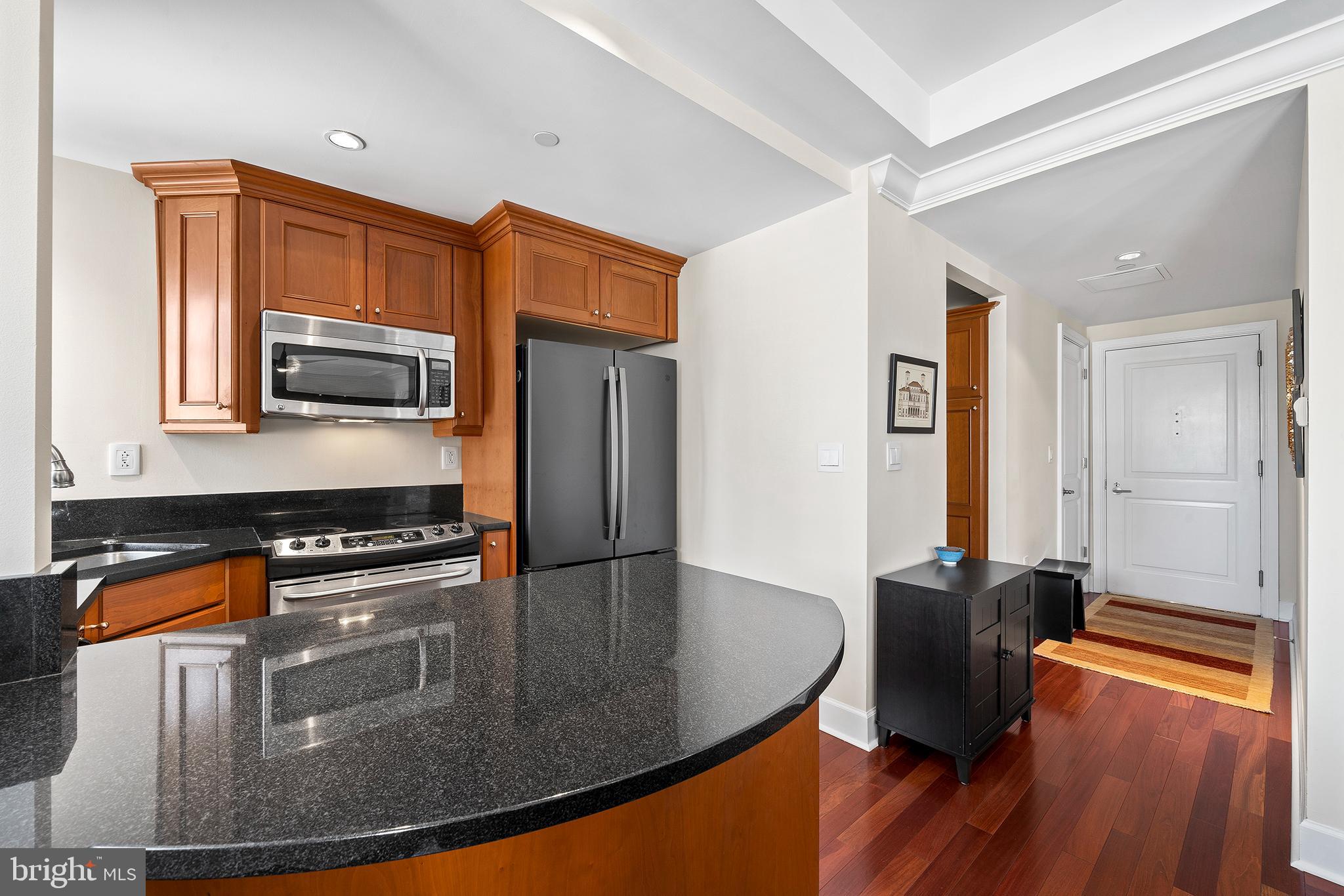 1701 Locust Street, Unit 2002 Philadelphia, PA 19103 - Photo 25 of 31 Gallery Image 25
