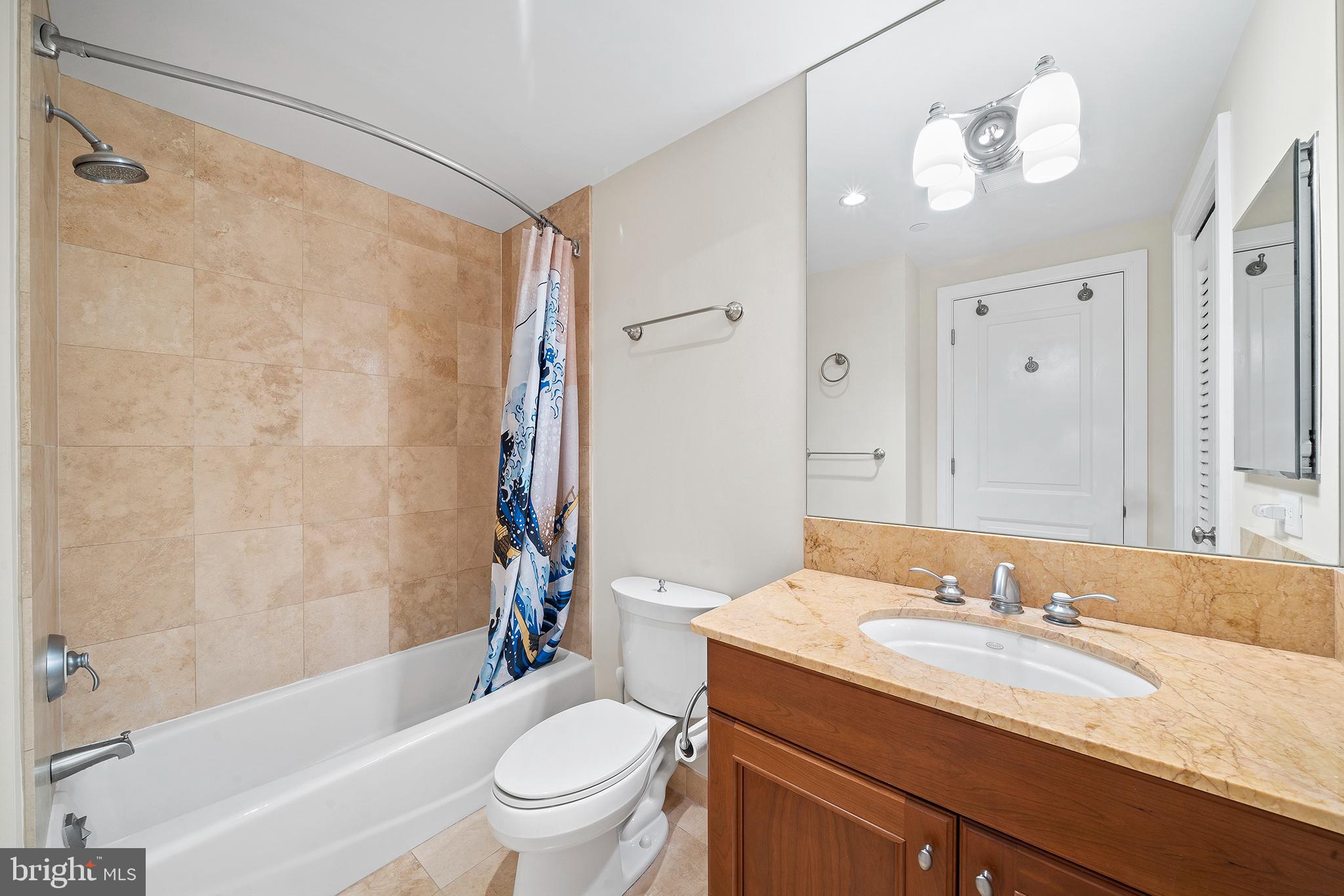 1701 Locust Street, Unit 2002 Philadelphia, PA 19103 - Photo 28 of 31 Gallery Image 28