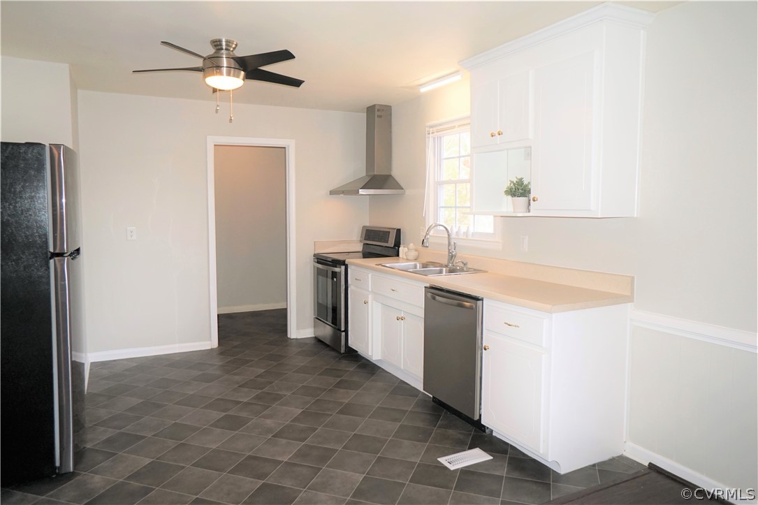 3709 Butor Road Hopewell, VA 23860 - Photo 13 of 41 Neutral Kitchen and laundry