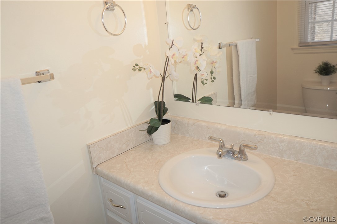 3709 Butor Road Hopewell, VA 23860 - Photo 29 of 41 Attached bath