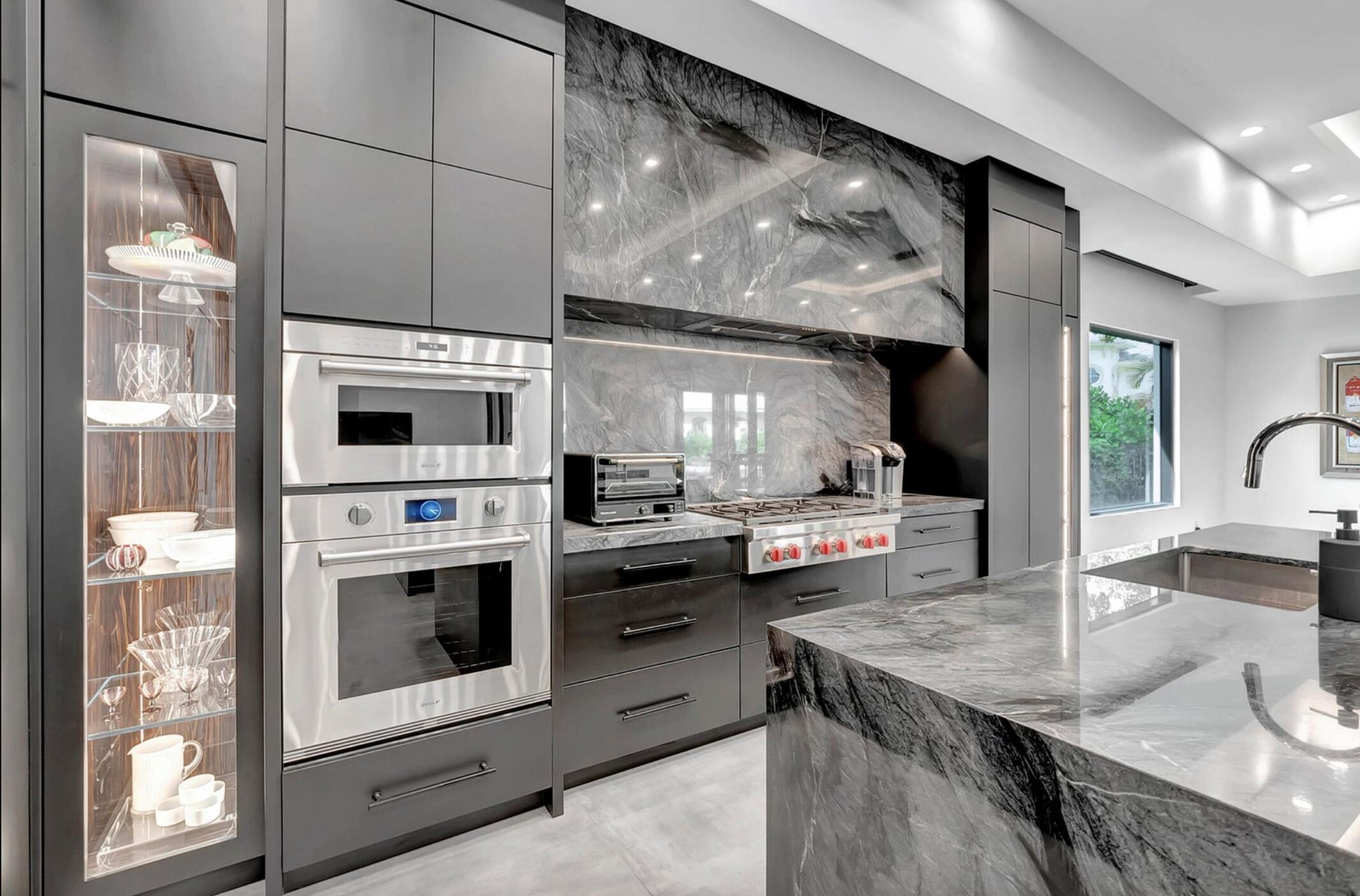 17315 Northway Circle Boca Raton, FL 33496 - Photo 14 of 34 kitchen