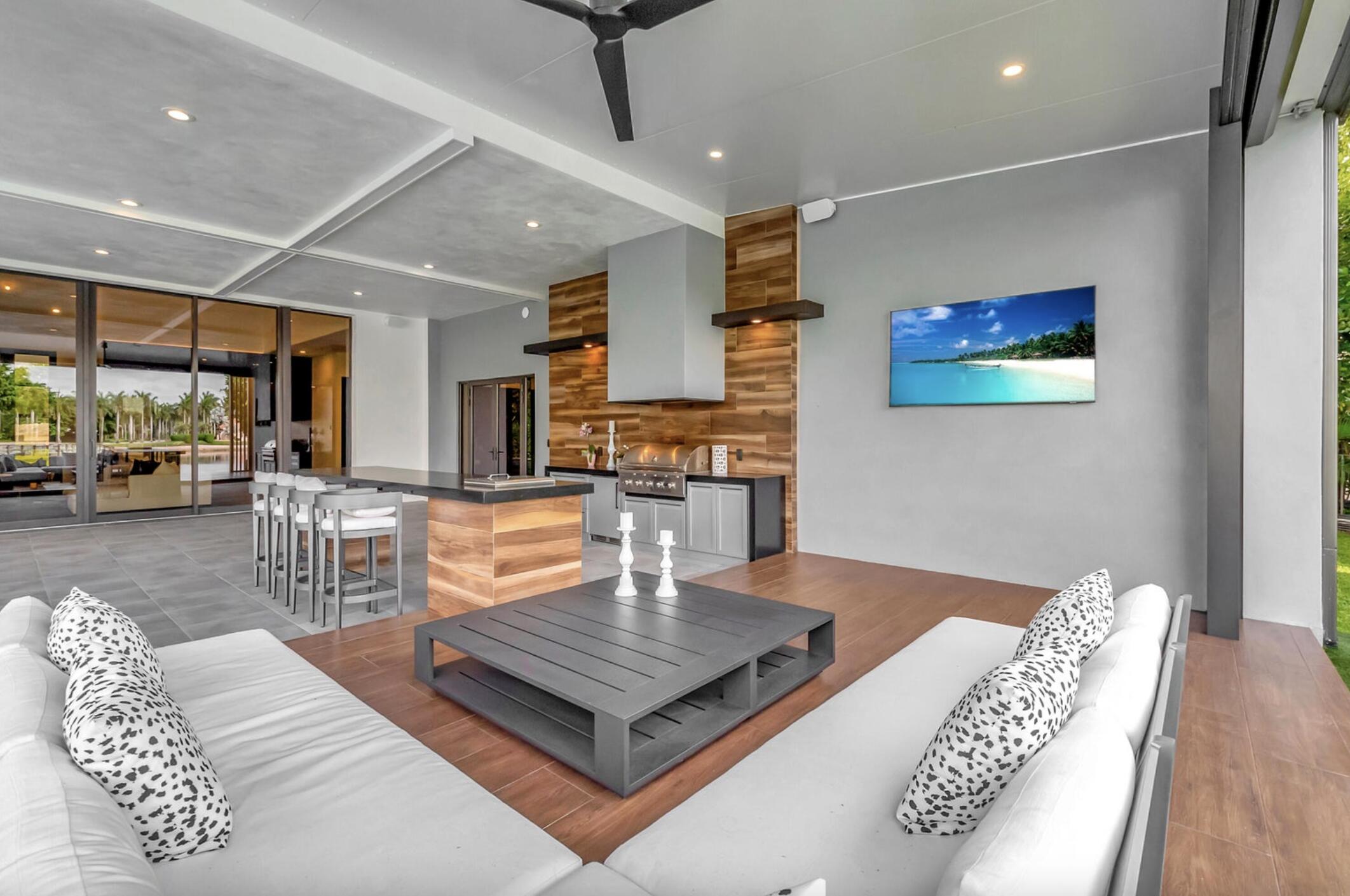 17315 Northway Circle Boca Raton, FL 33496 - Photo 31 of 34 living area