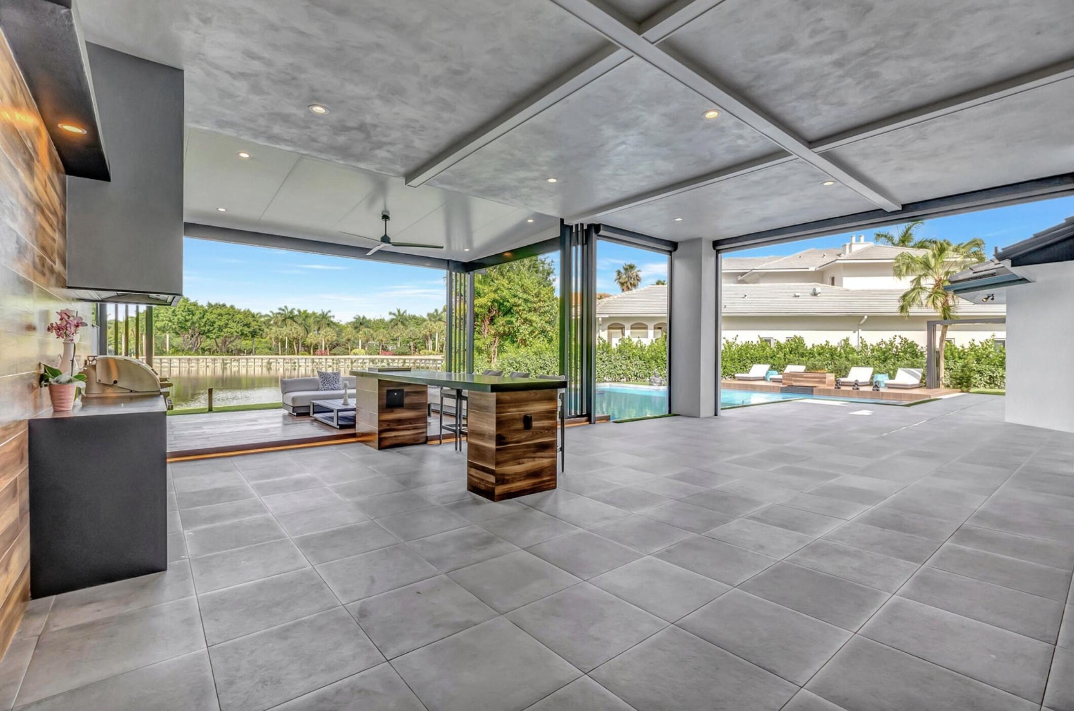 17315 Northway Circle Boca Raton, FL 33496 - Photo 32 of 34 indoor/outdoor space