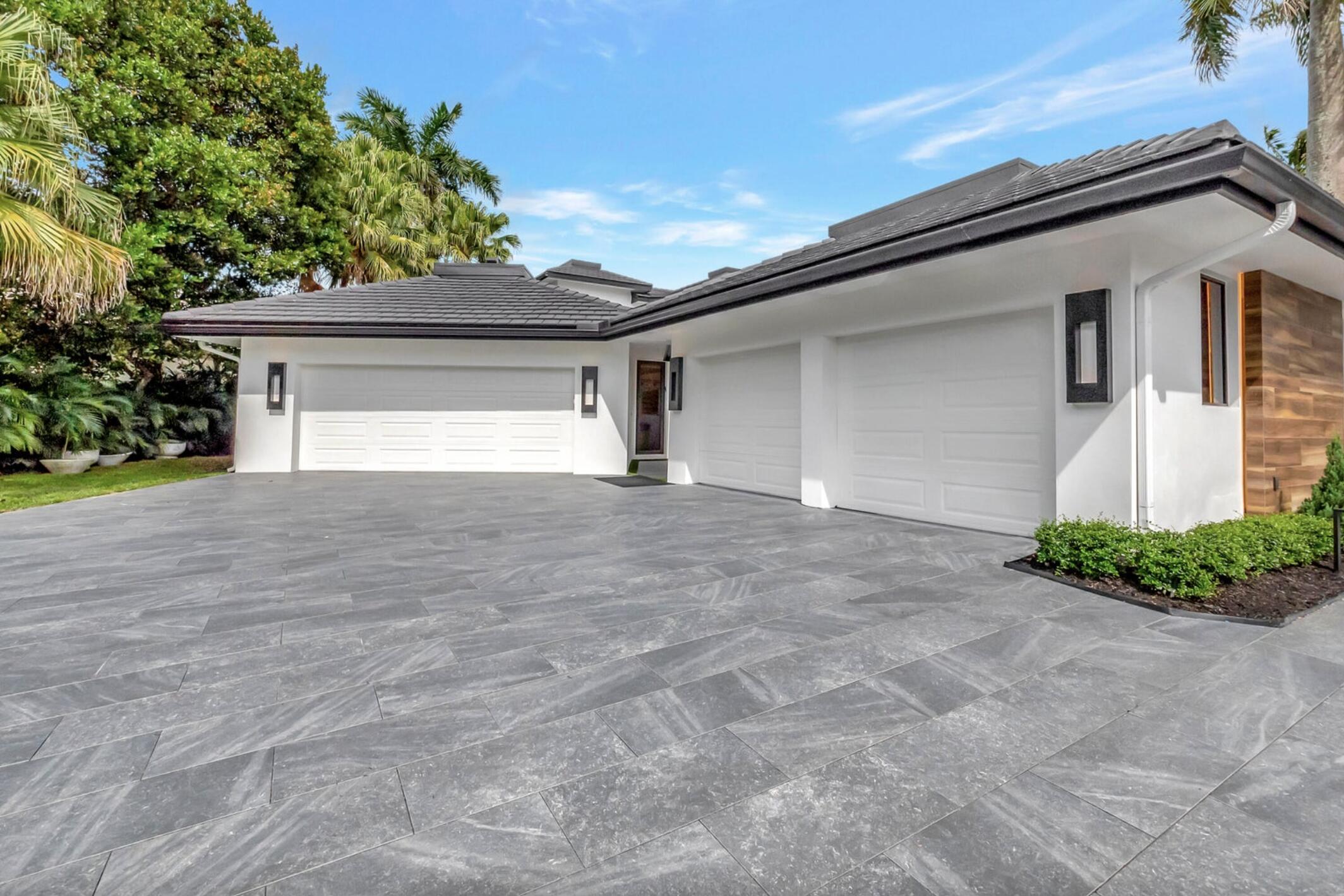 17315 Northway Circle Boca Raton, FL 33496 - Photo 6 of 34 driveway