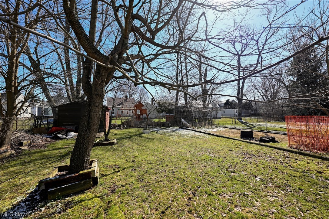 1231 Churchill Road Lyndhurst, OH 44124 - Photo 17 of 19