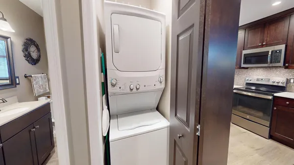 $257,500 | 2021 Bridge Avenue, Albert Lea, MN 56007