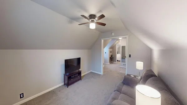 $257,500 | 2021 Bridge Avenue, Albert Lea, MN 56007