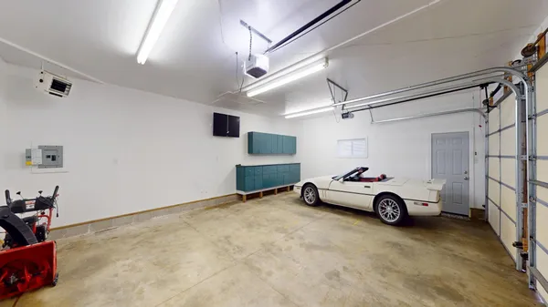 $257,500 | 2021 Bridge Avenue, Albert Lea, MN 56007