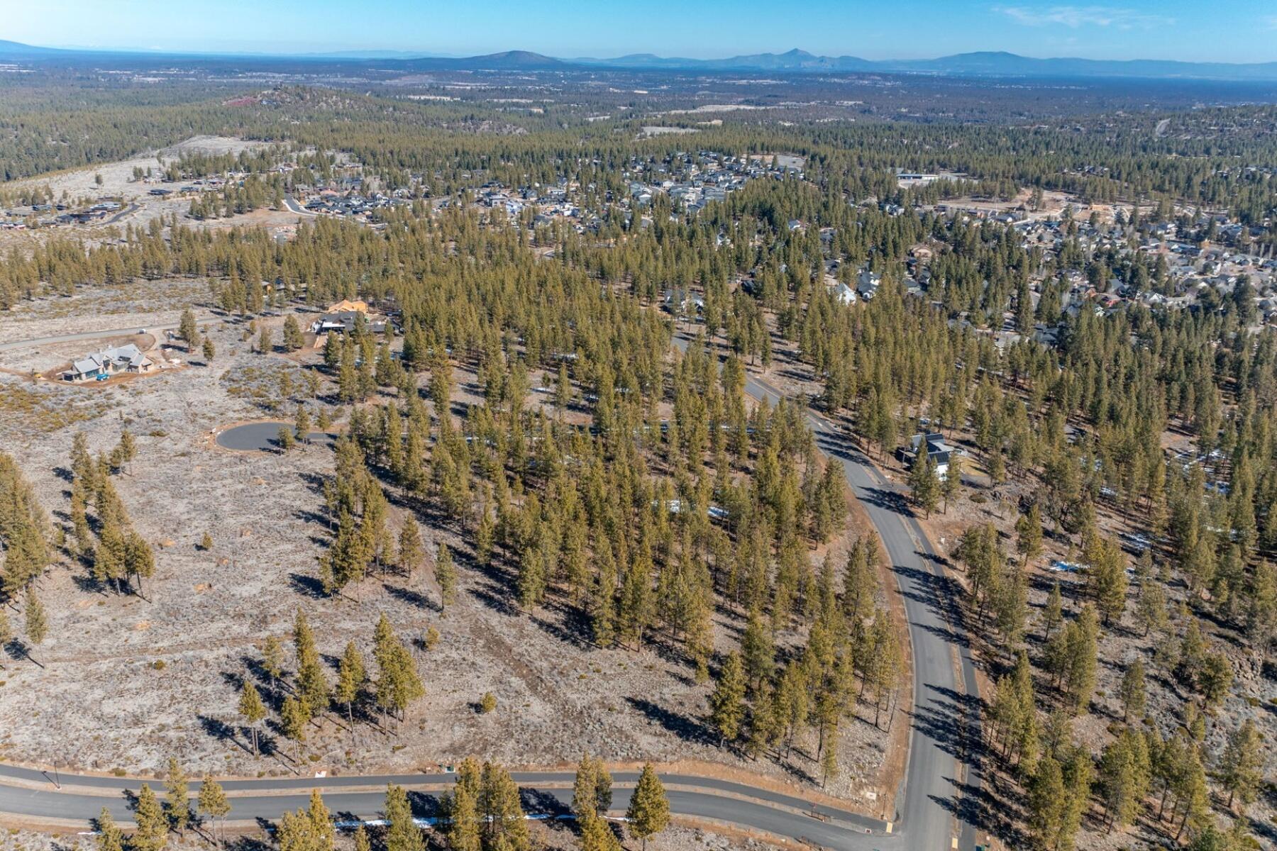 19058 Timber Rdg Court Bend, OR 97703 - Photo 8 of 15 batch_08
