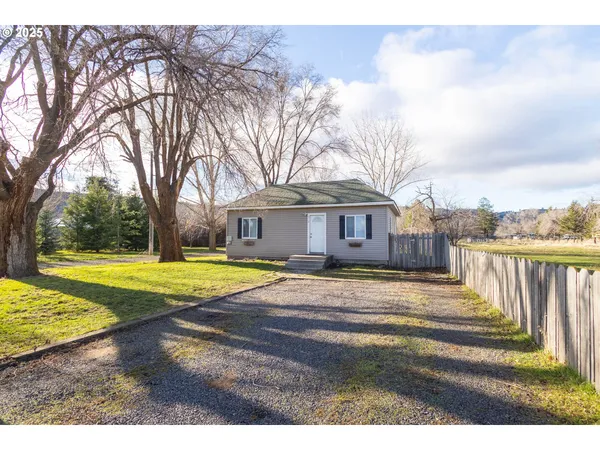 $240,000 | 512 20th Street, La Grande, OR 97850