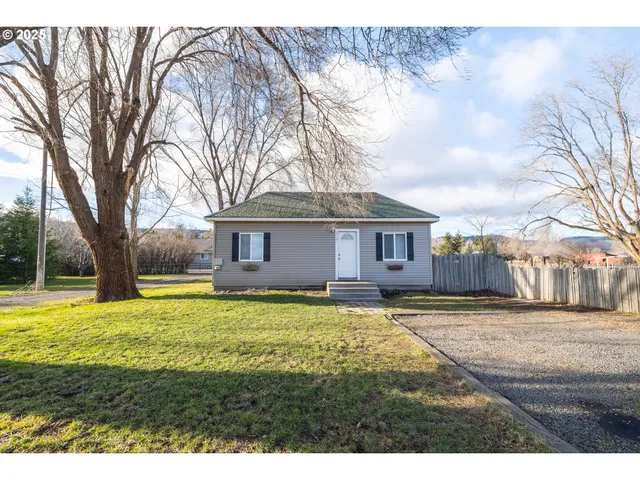 $250,000 | 512 20th Street, La Grande, OR 97850