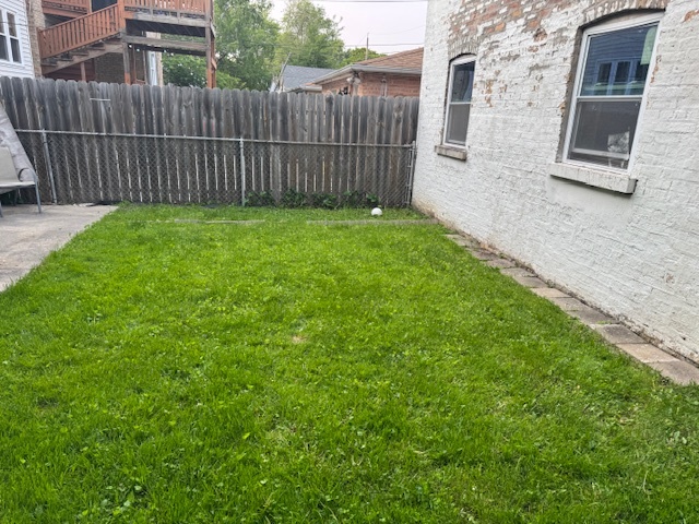 5829 North Washtenaw Avenue Chicago, IL 60659 - Photo 38 of 39 a view of a backyard