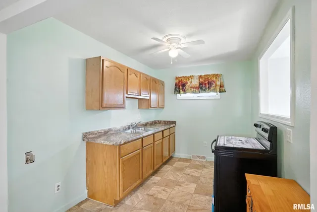 $77,000 | 116 Main Street, Buffalo, IA 52728