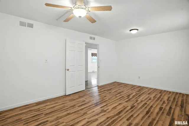 $77,000 | 116 Main Street, Buffalo, IA 52728