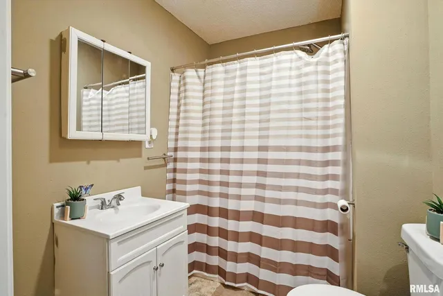 $77,000 | 116 Main Street, Buffalo, IA 52728