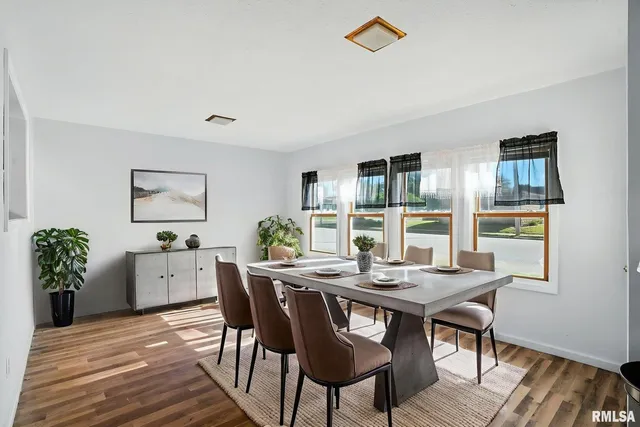 $77,000 | 116 Main Street, Buffalo, IA 52728