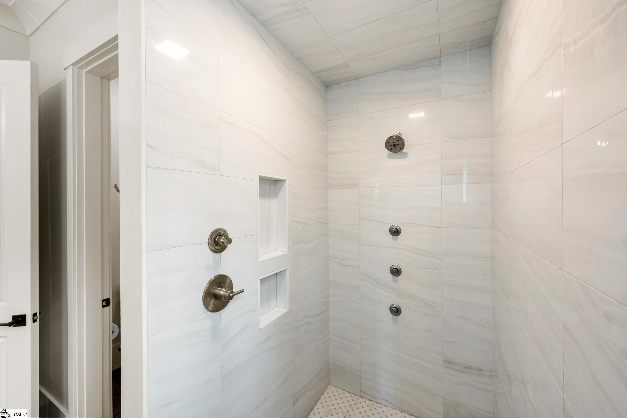 112 Blazing Star Trail Landrum, SC 29356 - Photo 19 of 50