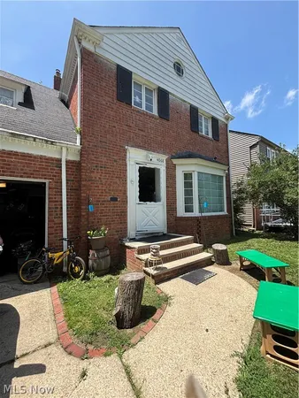 $165,000 | 4068 Lambert Road, South Euclid, OH 44121