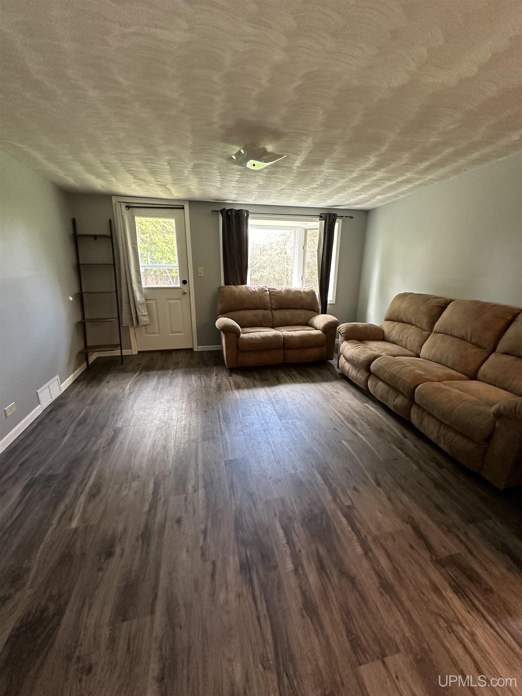 3893 10th Road Bark River, MI 49807 - Photo 5 of 22