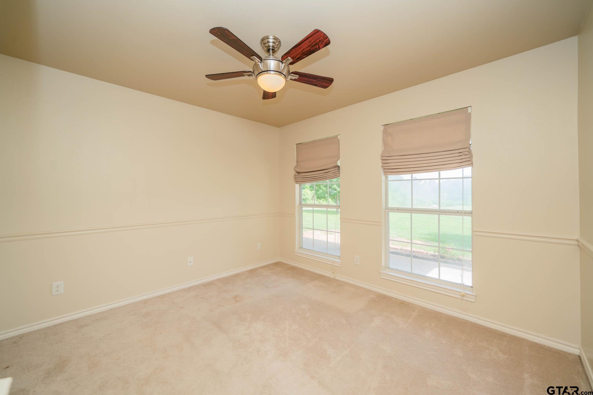 3460 Hawk Road Diana, TX 75640 - Photo 22 of 40 an empty room with a window