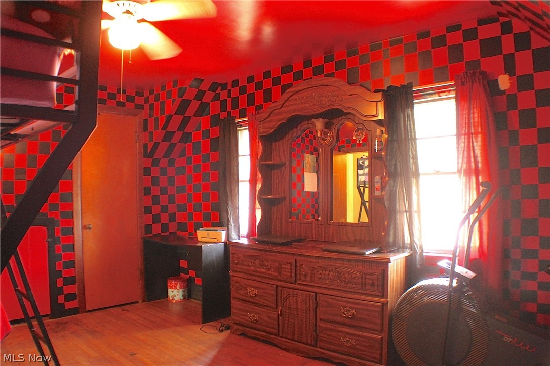 5411 Ridgewood Avenue Parma, OH 44129 - Photo 17 of 27 Vibrant colors!