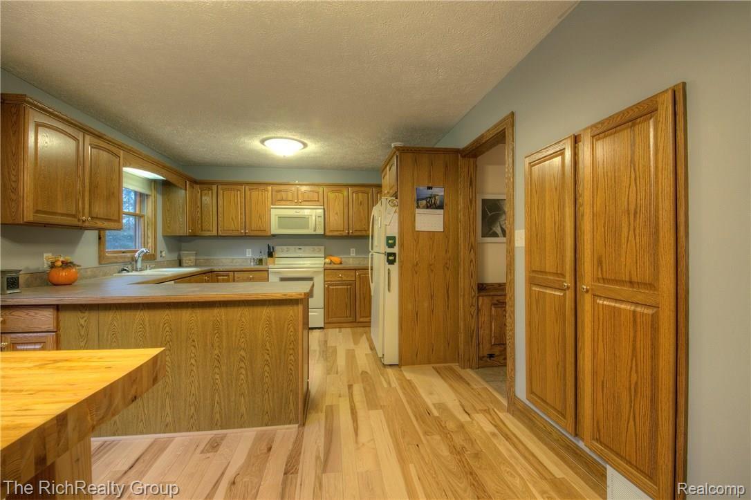 1515 West Rathbun Road Burt, MI 48417 - Photo 45 of 84 FB29.jpg