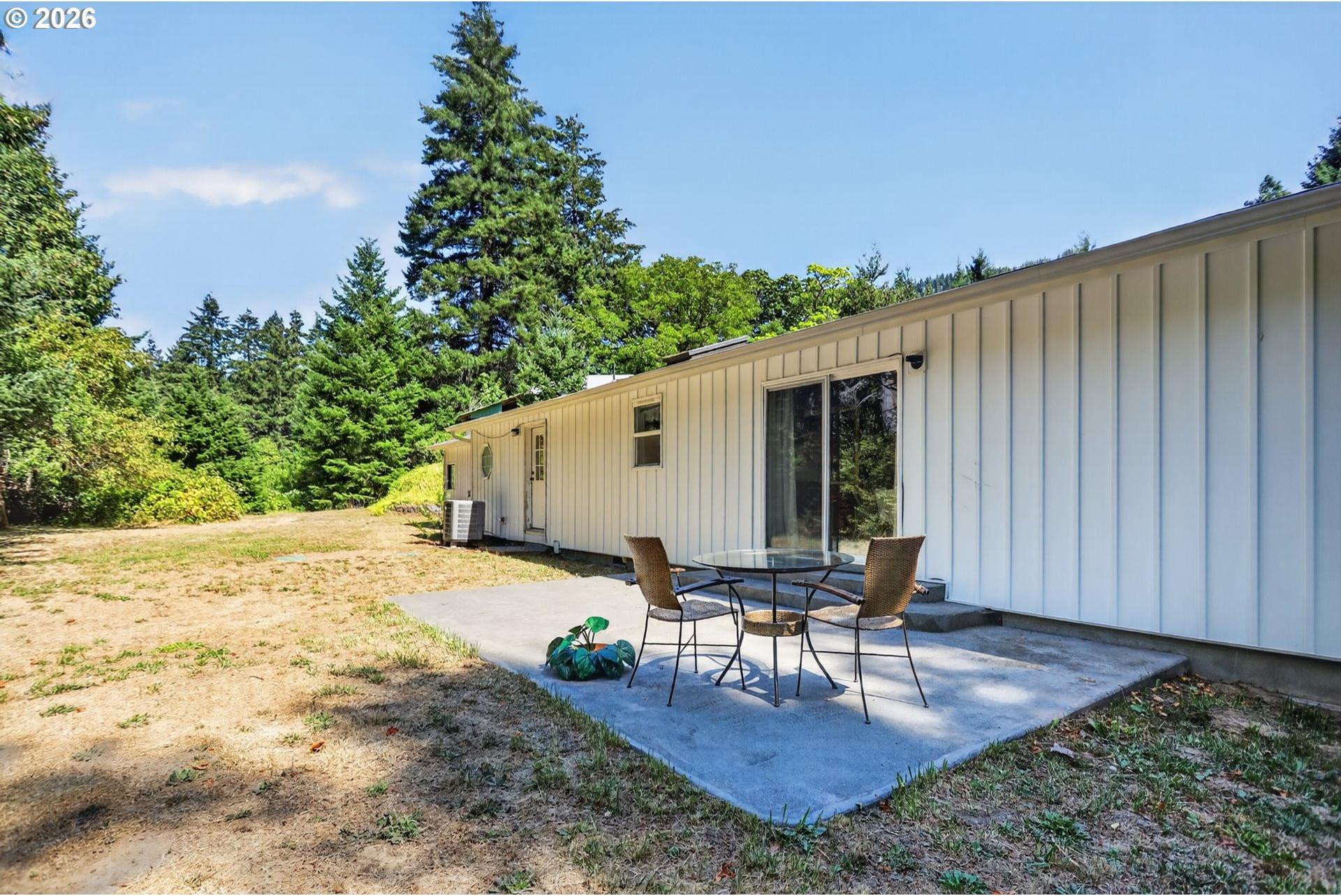 11 Graves Road White Salmon, WA 98672 - Photo 4 of 48 Gallery Image 4