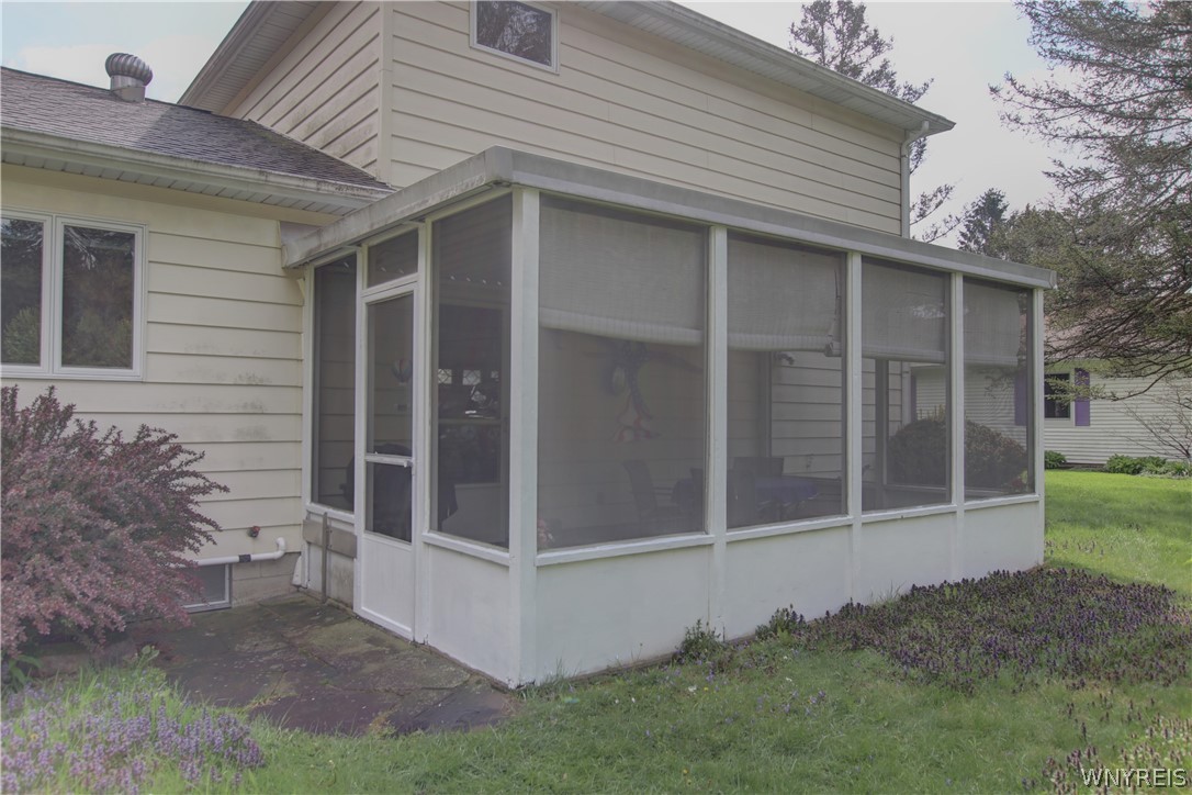 500 Ostrander Road East Aurora, NY 14052 - Photo 5 of 48