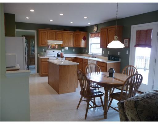 311 Allison Road Gibsonia, PA 15044 - Photo 6 of 18 Kitchen.