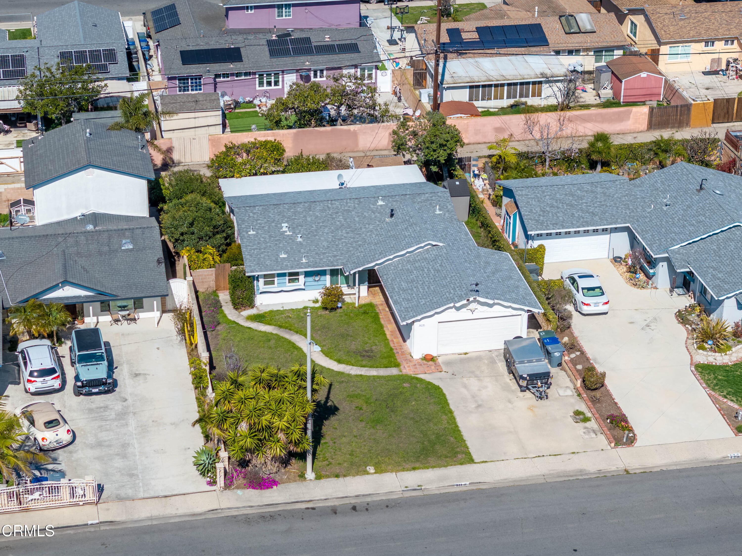 929 Bryce Canyon Avenue Oxnard, CA 93033 - Photo 5 of 11 an aerial view of a swimming pool