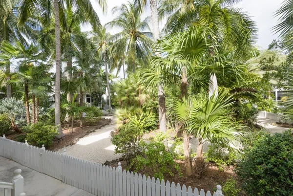 $1,060,000 | 20 Kingfisher Lane, Key West, FL 33040