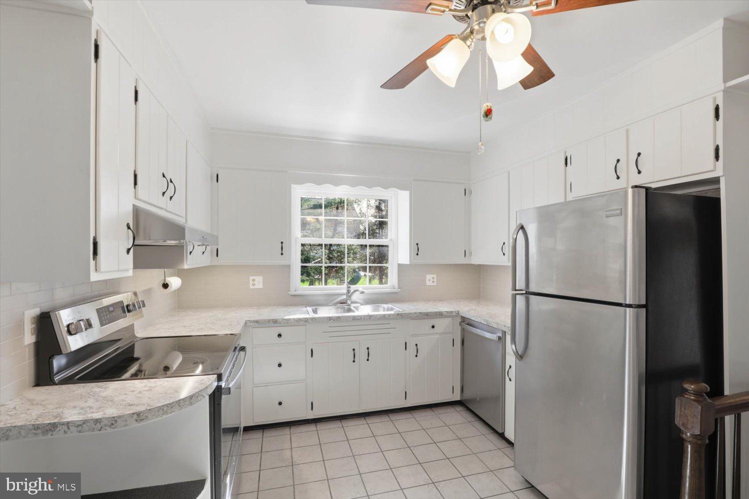 325 Balmer Road Lititz, PA 17543 - Photo 8 of 25