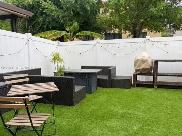 $2,900 | 8869 West 35th Avenue, Unit 8869, Hialeah, FL 33018